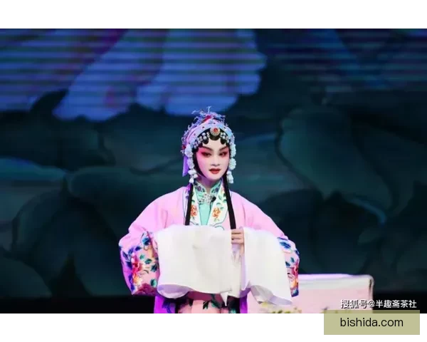 久久中文综合：穿越时空的语言之河，品味中华文化的醇厚韵味